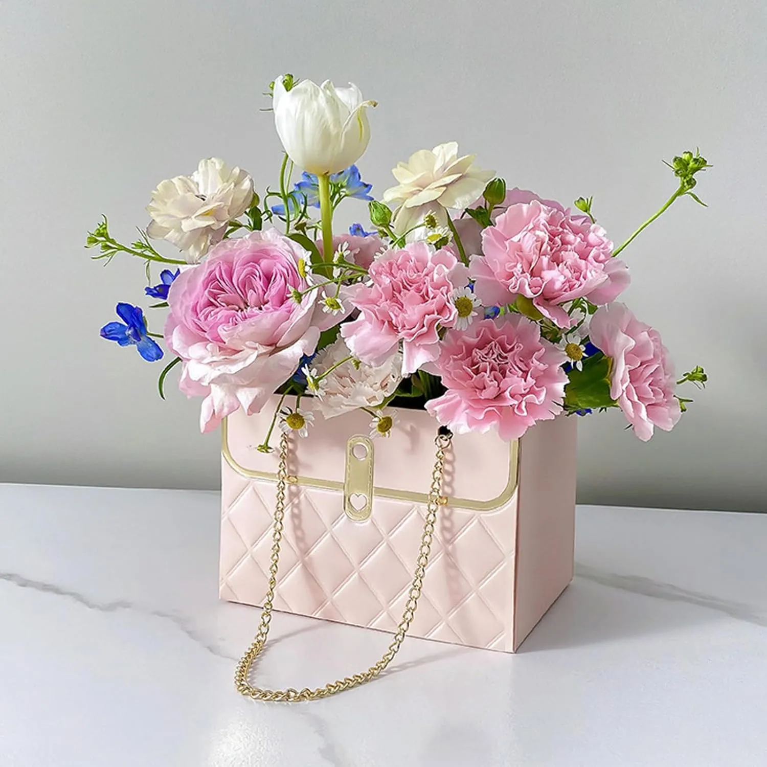4 Pcs Flower Paper Gift Box, Waterproof Bouquet Storage Bucket Florist Handbag with Metal Chain Flower Boxes for Arrangements for Wedding Mother's Day Birthday Bridal Shower Gift Wrap Craft (Pink)