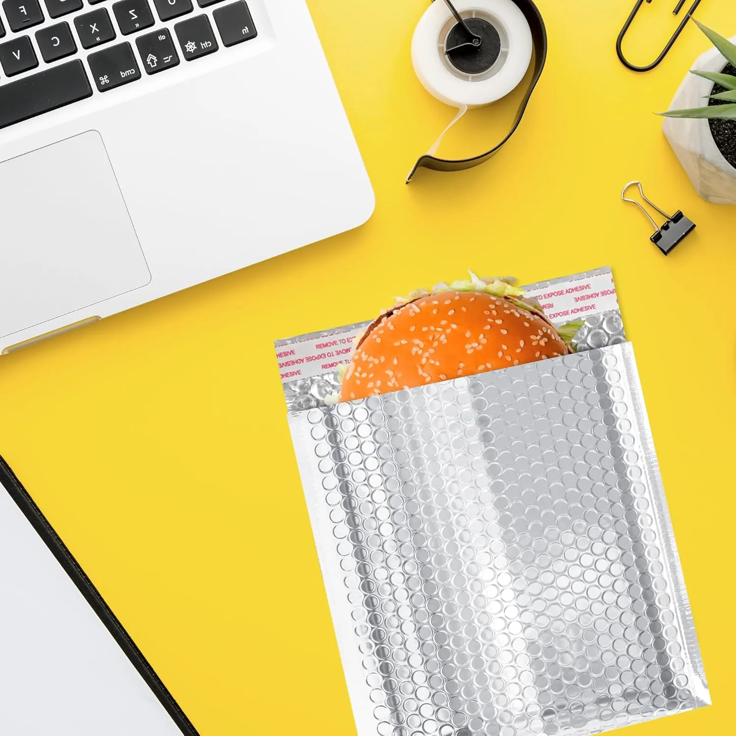 ABC PACK & SUPPLY Thermal Bubble Mailer, 6 x 6 Inches. Pack of 25 Metallic Bubble Mailers. Foil Insulated Mailers for Cold Shipping. Padded Envelopes Waterproof. Cold Insulated Shipping Bags