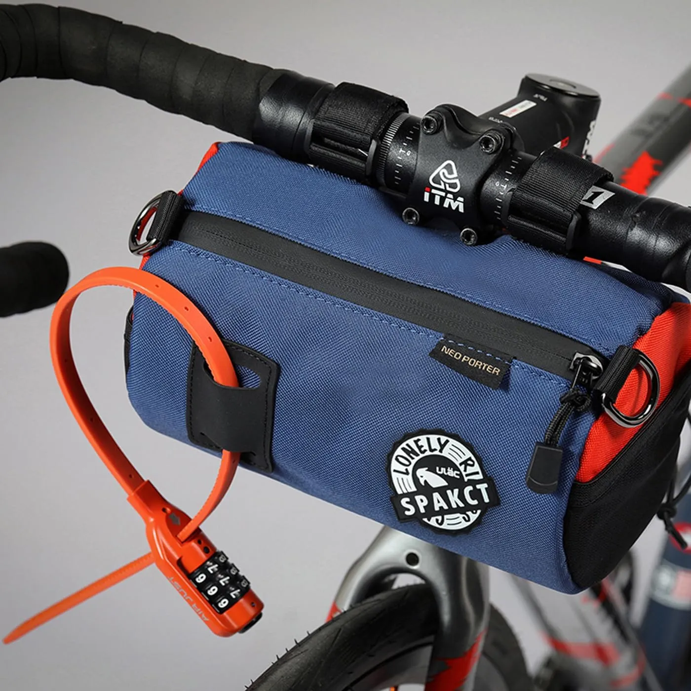Bike Handlebar Bag Handy Front Bike Bags Handlebar Storage Pouch Pack with Shoulder Strap Little Mountain Road Bike Barrel Bag (dark blue, 1.5 L)