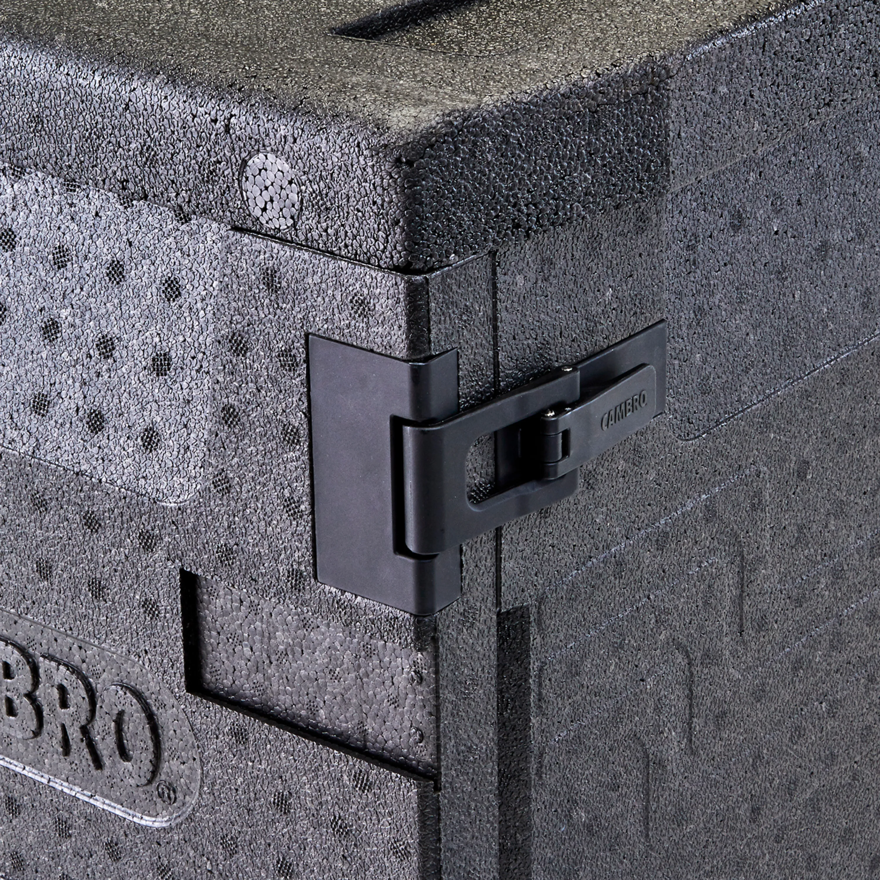 Cambro Cam GoBox Insulated Front-Loading Food Pan Carrier, 4 Pan Capacity, Black
