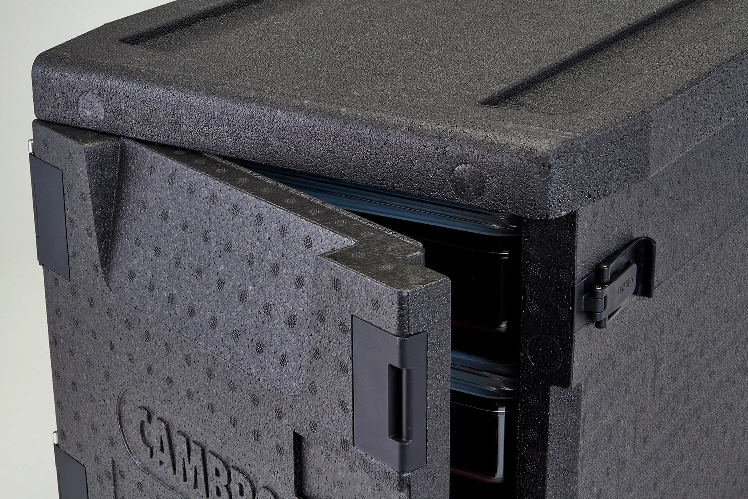 Cambro Cam GoBox Insulated Front-Loading Food Pan Carrier, 6 Pan Capacity, Black