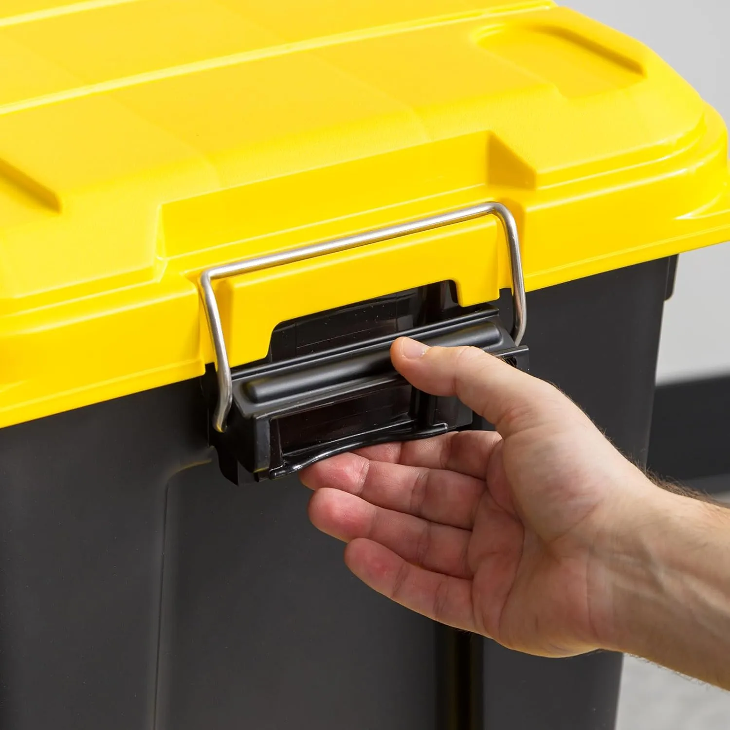 IRIS USA WeatherPro 21 Gallon Lockable Storage Bins with Lids, 4 Pack - Made in USA, Heavy Duty, Stackable Containers, Garage Organizing Tubs, Rugged Sturdy Equipment Utility Box - Black/Yellow