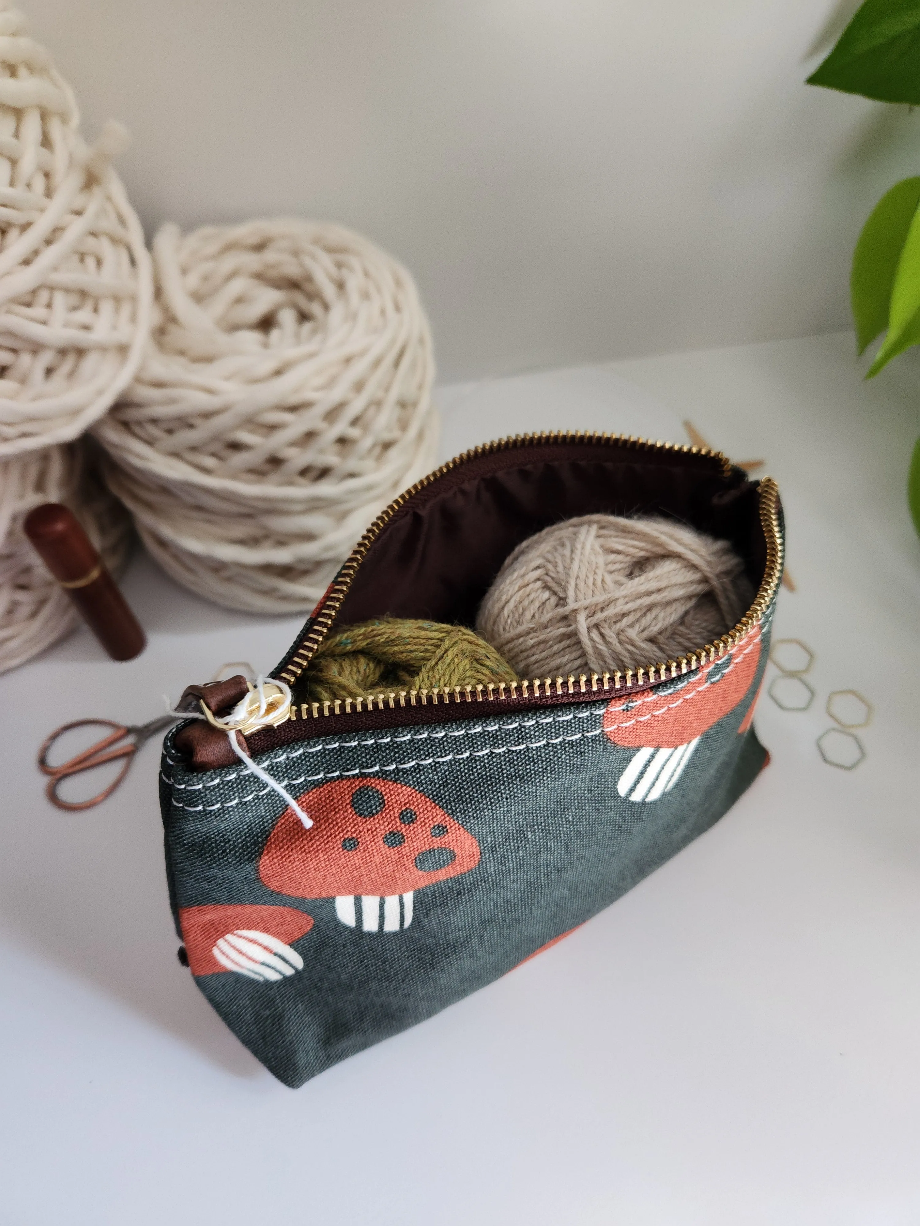 Knitting Project Bag, Medium Zipper Pouch, Mendocino