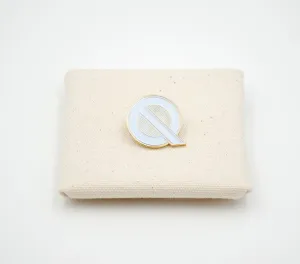 Letter "Q" Pin