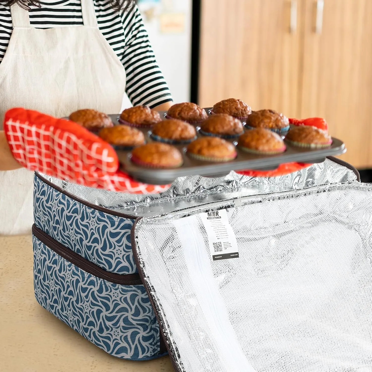 MIER Insulated Casserole Carrier Fits 9"x13" Baking Dishes/Foil Pans, Double Food Carriers Bag Thermal Holder for Hot or Cold Food Lasagna Lugger Potluck Parties Picnic Travel, Deep Blue