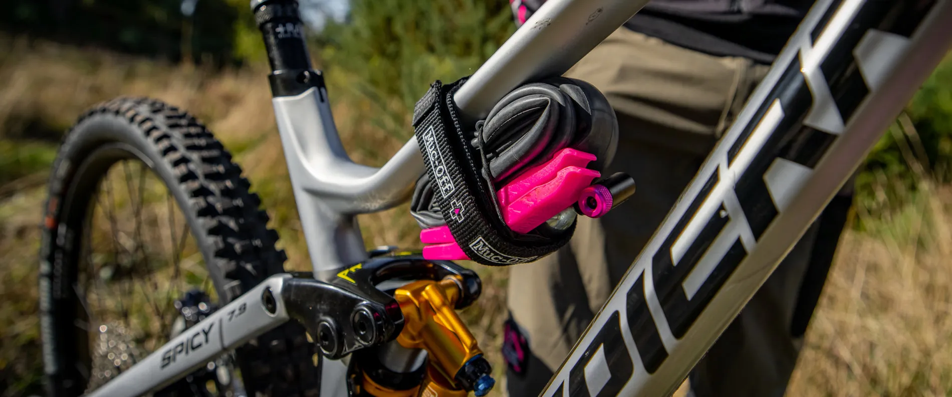 Muc-Off Utility Frame Strap & Waterproof Cargo Bag Bundle