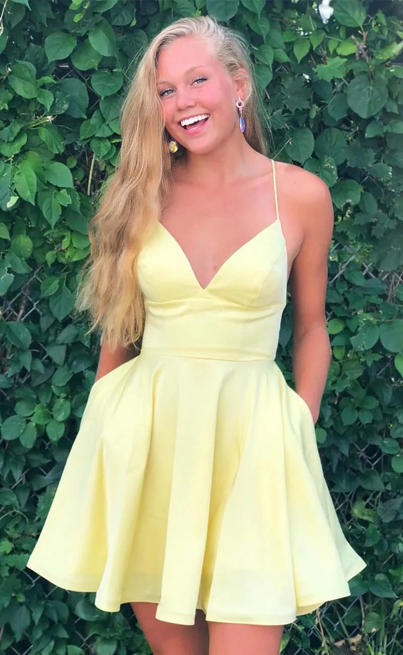 Spaghetti Strap Satin Homecoming Dresses for Teens 2025 V Neck A Line Short Prom Bridesmaid Gown Dress with Pocket