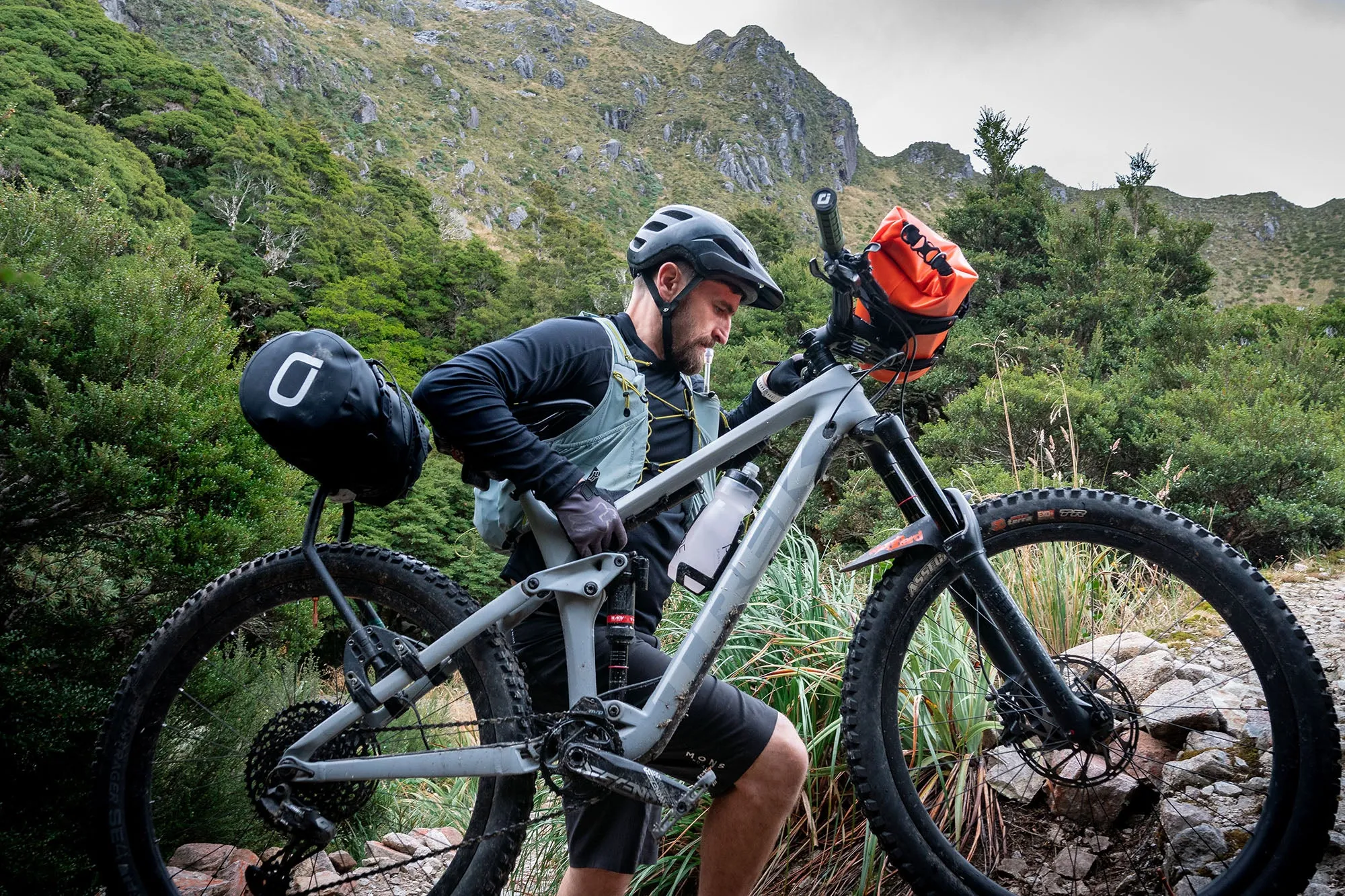 Spider Handlebar Cradle