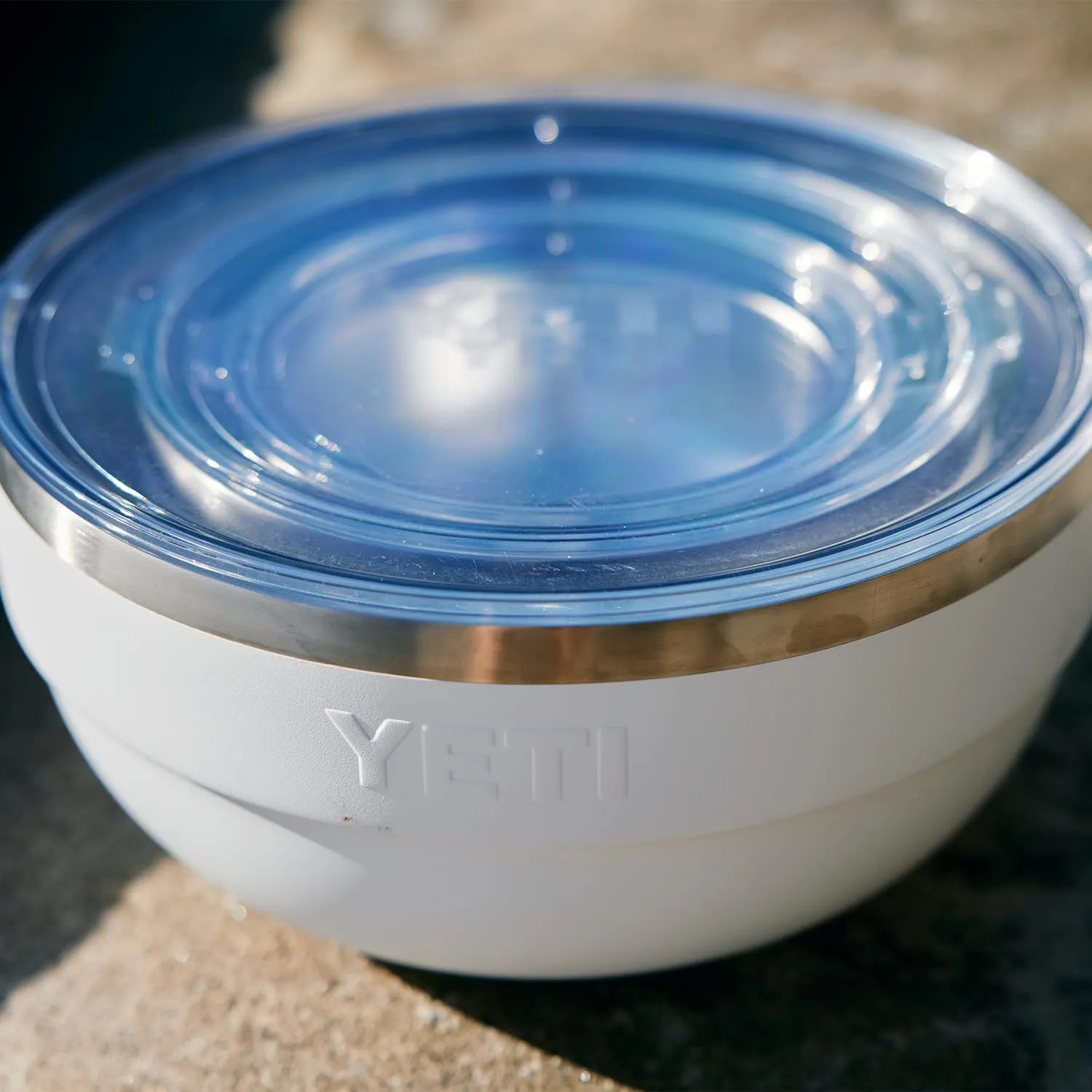 YETI Rambler Bowl, Vacuum Insulated, Stackable and Nestable Stainless Steel Bowl with Lid, 1 Quart, Cape Taupe